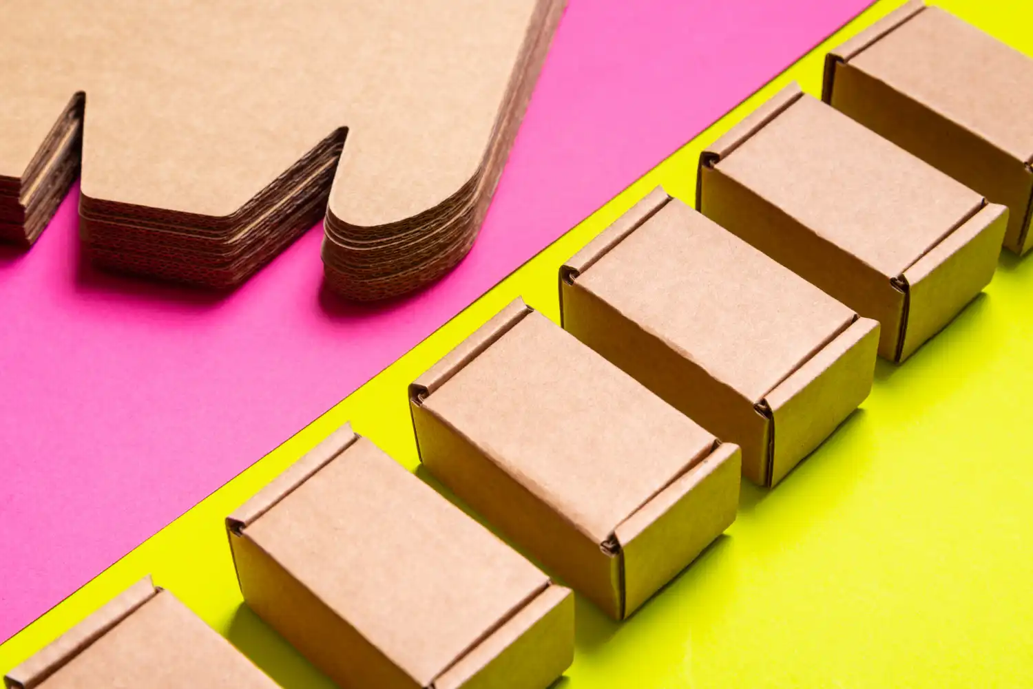 Ofrecemos proyectos desde prototipado hasta producción en serie, integrando corte, plegado y montajes personalizados.